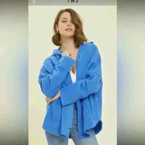 Heyson - Super soft and cozy Cardigan / Shacket - size S/M - Royal Blue - NWT